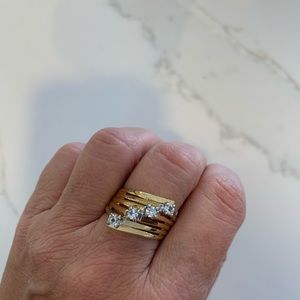 18K HGE Cubic Zirconia ring with 4 Round Stones sz 8.5-9